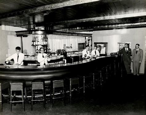 1946 Bar & Restaurant