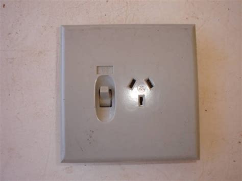 1960s electrical outlets.  The outlet can be fixed using either a 1-gang or...