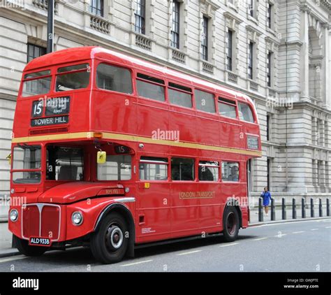 1960s london bus hi-res stock photography and images - Alamy