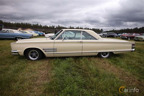 1966 Chrysler (USA) 300 2-Door Hardtop - Automobile-Catalog