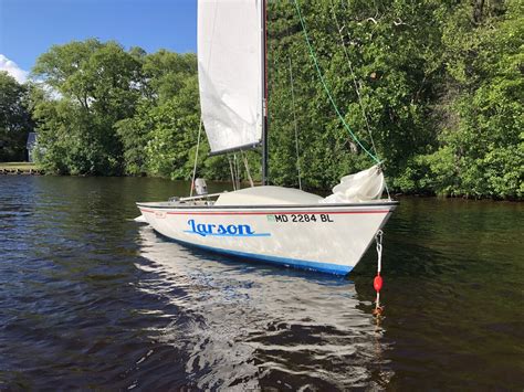 1981 Boston Whaler Harpoon 5.2 — For Sale — Sailboat Guide