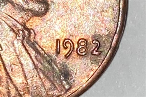 1982 no mint penny value. The average circulated 1982 penny is worth 2 to 3 cents or less — so most people don't think of these old pennies as having much value. If you're diligent, you might find a 1982-D Small Date copper penny or another valuable error coinlike it. So, if you find a 1982 D penny, keep it! 