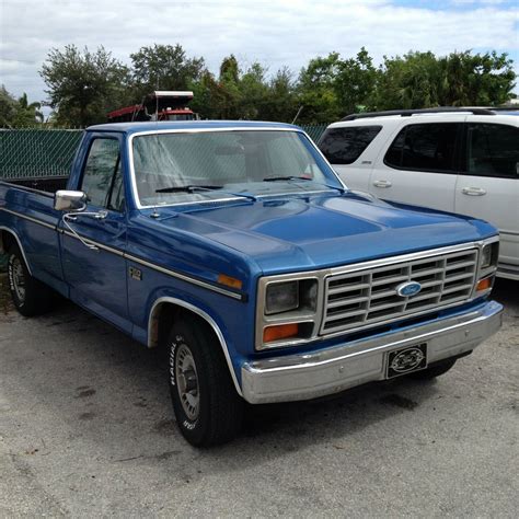 1985 Ford F 150 Single cab, long box 2 wheel drive, 300-6 cyl, 4 speed manual. Excellent for parts or fix up, has been an excellent truck to me, it's been parked for about 2 years, needs a tune up.... 