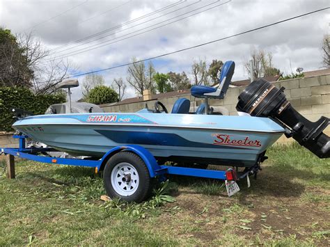 Stock #392470 Awesome 2006 Skeeter for sale in Texas. Low hours! Very nice! This 2006 Skeeter ZX200 is a 19' 5" bass boat located in Forney, Texas. Powered by a Yamaha 200 HP outboard, you will be able to get on plane quickly and have enough speed to make it to your favorite spot on the water in record time!. 