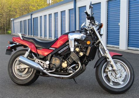 1986 Yamaha Fazer FZX700 Bike-urious