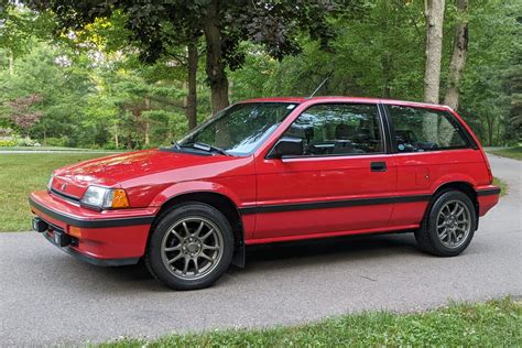 Revitalize Your Drives: Experience the Legacy of the 1986 Honda Civic Wagon