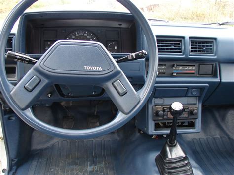 Read Online 1988 Toyota 4X4 Pickup Dashboard 