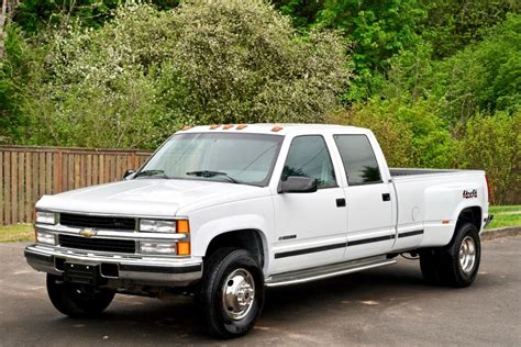 Silverado 3500. Chevrolet. 1994 - 1994. Crew Cab 0. LT & LTZ (7) AWD/4WD (17) Black & Blue & Gray (10) Under $0 0. Regular Cab 0. Rear Wheel Drive (1) Under 100,000 miles (16) High Country & LTZ (4) Under $60,000 0. Automatic (73) Black & Charcoal (4) Crew Cab & Extended Cab 0. Leather Seats & Sunroof (67) Blue & Brown & Gray & Red & Silver (93)