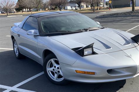 1995 Pontiac Firebird Values & Cars for Sale Kelley Blue Book - KBB