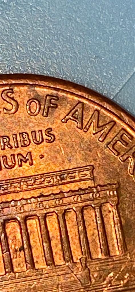 1996 wide am penny. In 2017 Heritage sold a 1992 close AM penny for $25,000. Check your couch cushions your wallet and wherever else you keep your spare change as you may have one of these rare coins in your possession. Best place to sell a 1992 close AM penny? If you find one, let us know we’ll help you get top dollar for your rare find. 