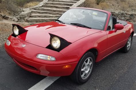 1997 mazda miata. My thoughts on the 1997 Mazda Miata M Edition with the 1.8L inline 4 and 4 speed automatic transmission! Merch & Blog: https://www.ZackPradel.comSpecial Than... 