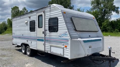 Posted Over 1 Month. 1998 Fleetwood Prowler 24L 5C 25' 5th wheel with a slide out. This Prowler only weighs 4,450lbs and can be towed with a half ton truck. It has a large fridge/freezer, sleeps 6, large bathtub with shower, a/c, heater, stove, microwave, oversized propane tanks, awning, electric front jacks, and a spare. ONLY $6900 (505)5507017.. 
