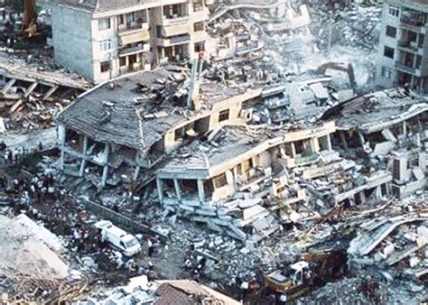 1999 gölcük depremi ilginç olaylar