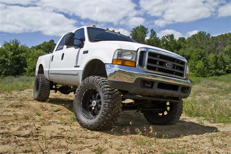 1999-2003 F250 / F350 Lift & Leveling Kits - Stage 3 Motorsports