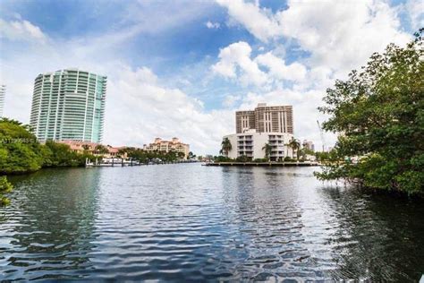 19999 E Country Club Dr and Nearby Apartments in Aventura, FL | See official prices, pictures, current floorplans and amenities for apartments near 19999 E Country Club Dr . Check availability! search by city, state, property name, neighborhood, or address. Español. Property Map; About; Map;. 