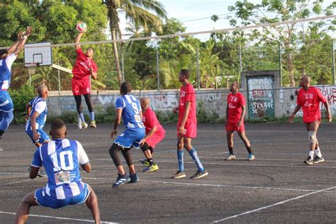 1er set Martinique VS Mayotte aux Volleyades 2024 - Facebook