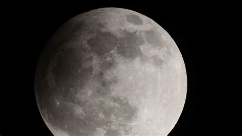 1st lunar eclipse of 2023 dims full moon ever so slightly