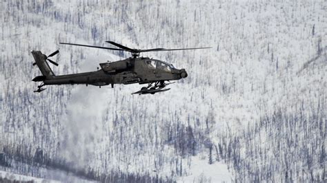2 Army helicopters crash in Alaska, killing 3 soldiers