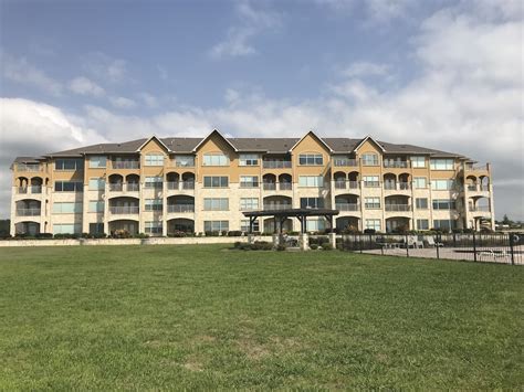 2 Bedroom Waterfront Condo on Richland Chambers Lake