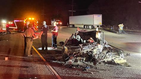 2 Hospitalized after Semi-Truck Rolls Down Embankment on Interstate 40 [Flagstaff, AZ]