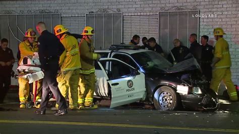 2 LAPD officers hurt in Mid-City crash