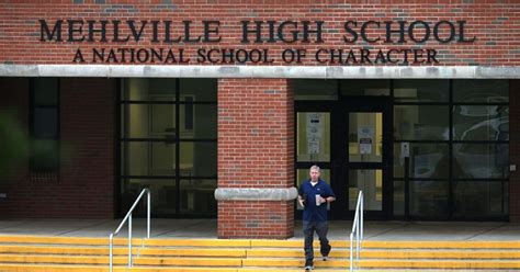 2 Mehlville School Board candidates disqualified