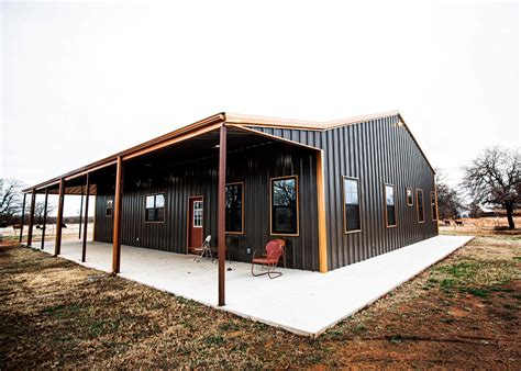 A small barndominium is great for a small family or a couple. This size usually comes with 1-2 bedrooms and 1 bathroom and generally is one story. 30′ X 50′ 1,500 sq. ft. A 30′ x 50′ barndominium is perfect for a family with 1 or 2 children. It makes a perfect 2-bedroom, 1 bath home in a single or two-story choice. 40′ X 60′ 2,400 .... 