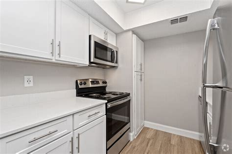 748 Rentals under $1,300. Common Clover. 1155 Dahlia St NW, Washington, DC 20012. Virtual Tour. $1,194 - 1,874. 3-5 Beds. Fitness Center Dishwasher In Unit Washer & Dryer Grill Courtyard Private Bathroom. (240) 337-0421. Arrive Silver Spring.. 