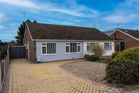 2 bedroom bungalow for sale in Fordwich Road, Brightlingsea, CO7