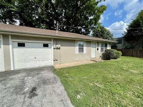 View property. 2 Bedroom In Chattanooga TN 37412. 37412, Chattanooga, Hamilton County, TN. $1,650. RDL67623---. Offering an optimal blend of comfort, location, and affordability, this charming duplex rental property is situated in a prime... 2 bedrooms. 1 bathrooms.. 