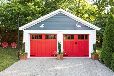 2 car garage cost. Even if you don’t live in a snowy climate, you may want to build a garage for extra storage, work space or simply to protect your cars from the elements. The cost of construction depends on the ... 