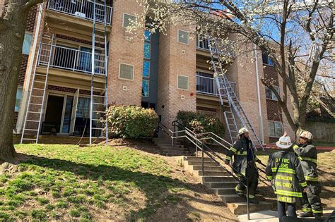 2 children hurt, 1 critically, in Southeast DC apartment fire
