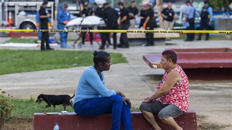 2 dead, 1 injured in shooting in front of a Puerto Rican courthouse