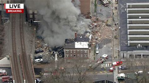 2 dead, 9 missing after large explosion at RM Palmer factory in West Reading [Video]