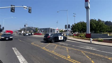 2 dead after Berkeley police involved in shootout with gunman at Toyota service center
