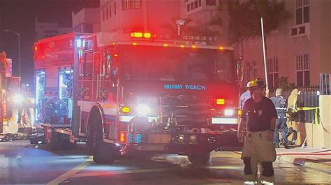 2 displaced after kitchen fire damages North Miami Beach apartment