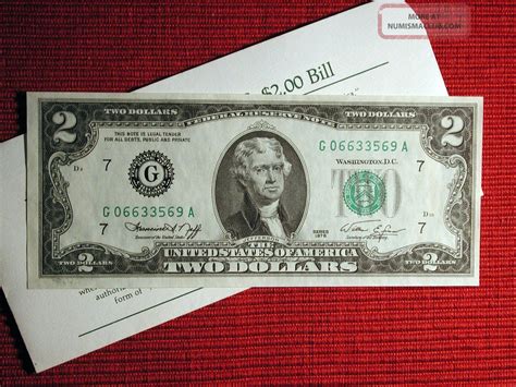 2 dollar bill with green seal. In 2015, ABC News reported that former Housing and Urban Development director Dr. Ben Carson told an apocryphal tale that ascribed the star's shape to Jewish financier Haym Solomon. This man helped fund the American Revolution to the tune of nearly $700,000, an enormous sum at the time. 