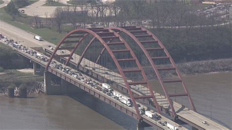 2 eastbound lanes on JB Bridge will be closed for rush hour