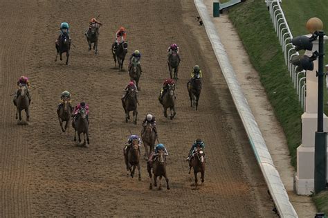 2 horses die from injuries at Churchill Downs, bringing total to 12 at home of Kentucky Derby