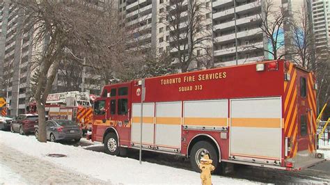 2 injured in fire at downtown Toronto apartment