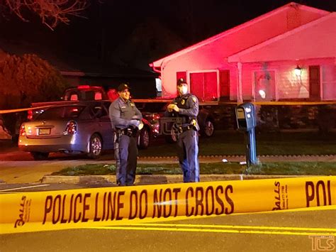 2 killed, 1 hospitalized in Lakewood shooting