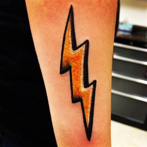 Double Lightning Bolt Tattoo Meaning - Web 2 lightning bolt tattoo meaning: Web double lightning bolt tattoos offer a captivating and powerful symbol that combines the meaning of lightning bolts with the concept of duality. From rebellion to enlightenment in the modern era, the lightning bolt has evolved to take on new meanings. ...