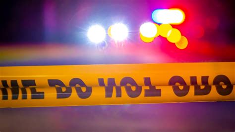 2 men shot while driving on Hampden Avenue in Aurora