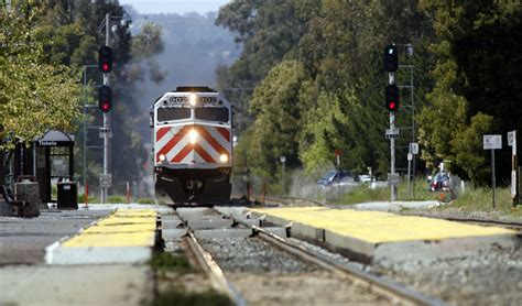 2 people fatally struck by Caltrain trains in separate incidents Thursday