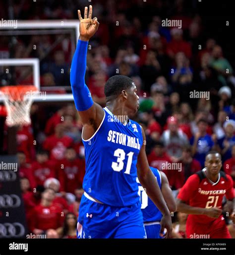 2 pointer by Angel Delgado 