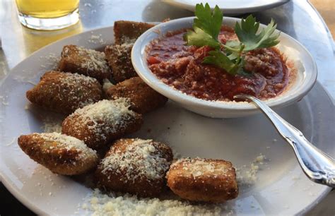 2 restaurants in St. Louis claim they invented toasted ravioli: Which story do you believe?