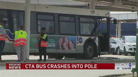 2 seriously injured after CTA bus with around 20 passengers hits pole
