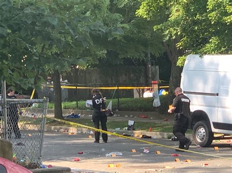 2 teens on motorbike shot in Southeast DC, 1 killed