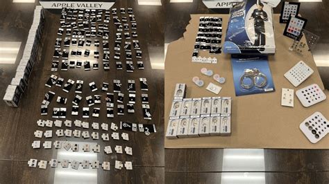 2 women arrested after walking out of store without paying for jewelry boxes