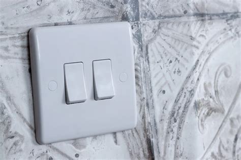 2 Gang Intermediate Light Switch Brushed Brass/Brass Varilight (XB77D)